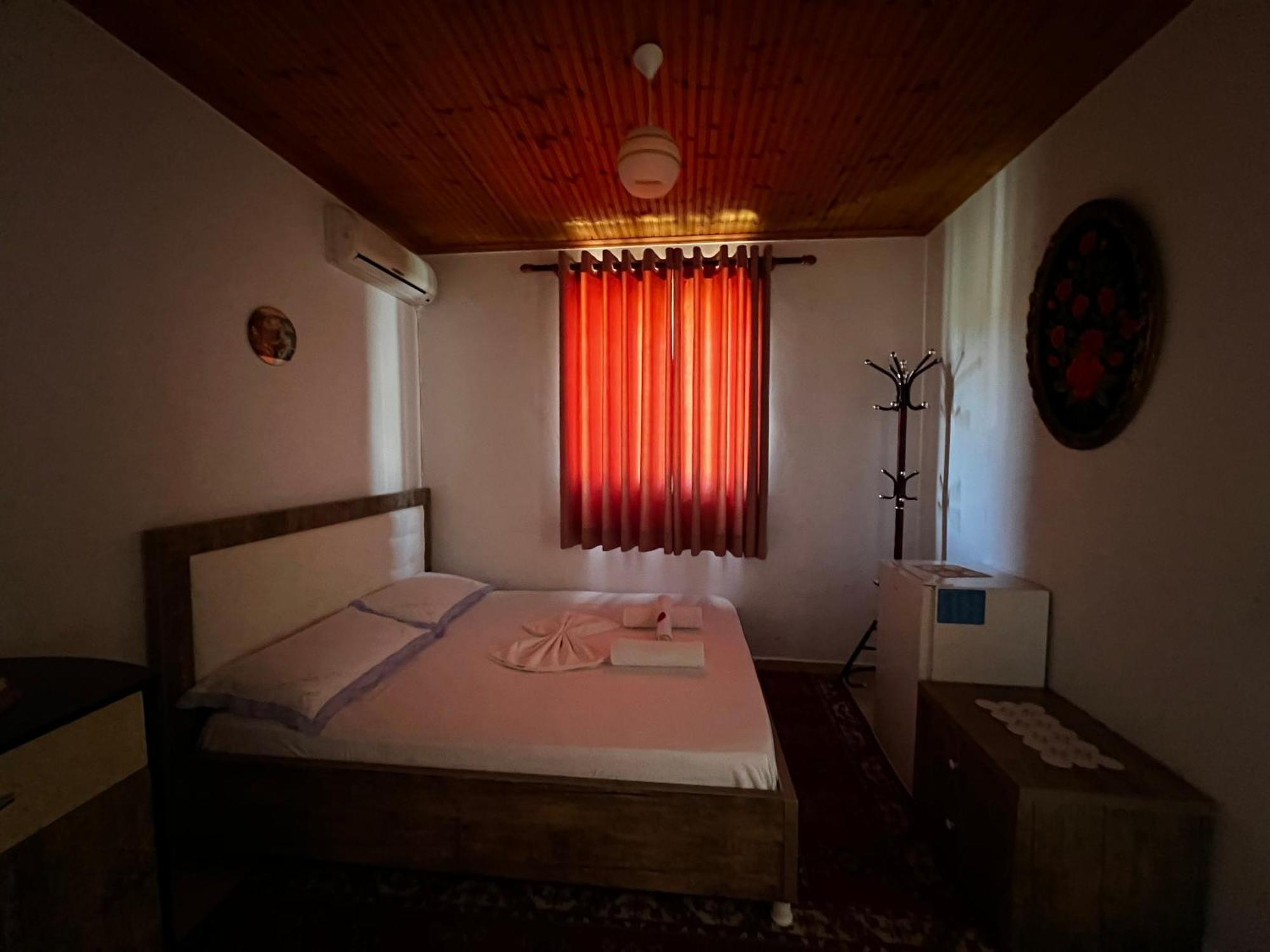 Guesthouse Emiljano Berat Exterior foto