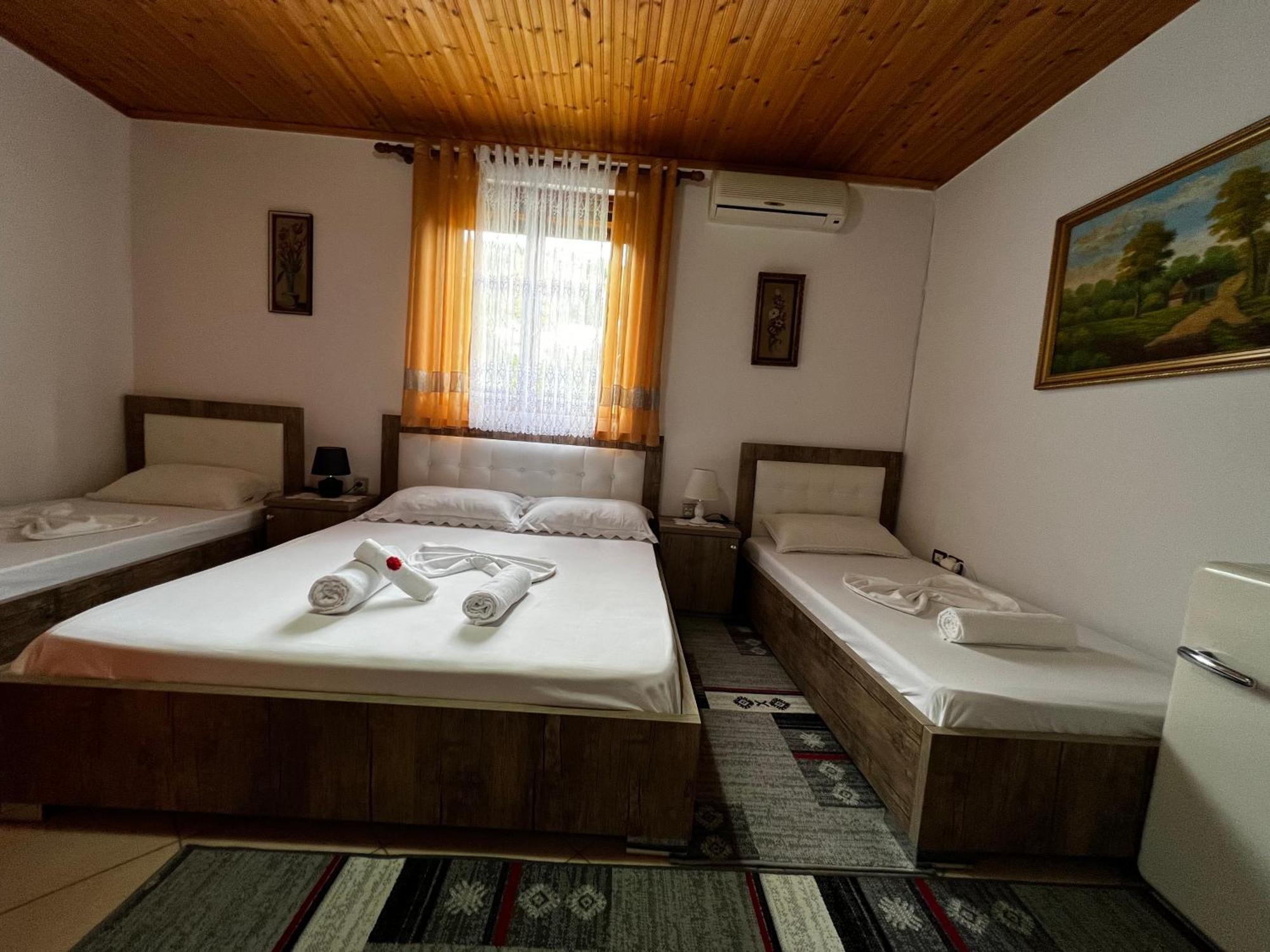 Guesthouse Emiljano Berat Zimmer foto